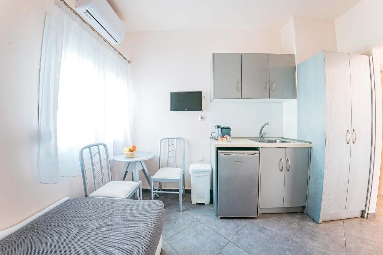 Marinis Boutique Rooms Nea Iraklitsa Zewnętrze zdjęcie