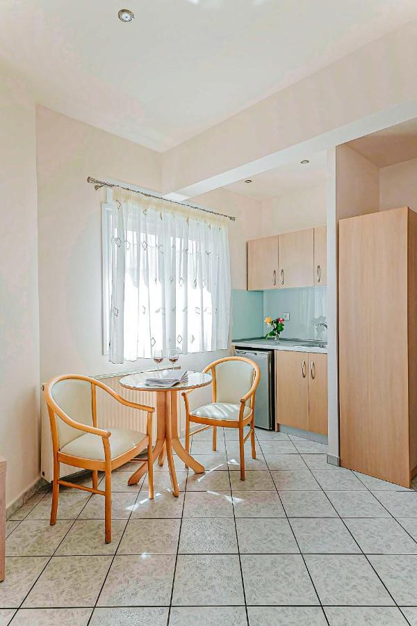 Marinis Boutique Rooms Nea Iraklitsa Zewnętrze zdjęcie