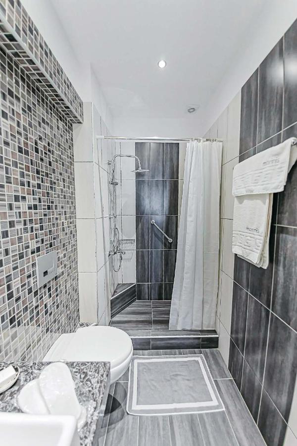 Marinis Boutique Rooms Nea Iraklitsa Zewnętrze zdjęcie