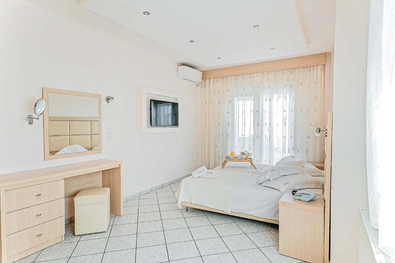 Marinis Boutique Rooms Nea Iraklitsa Zewnętrze zdjęcie