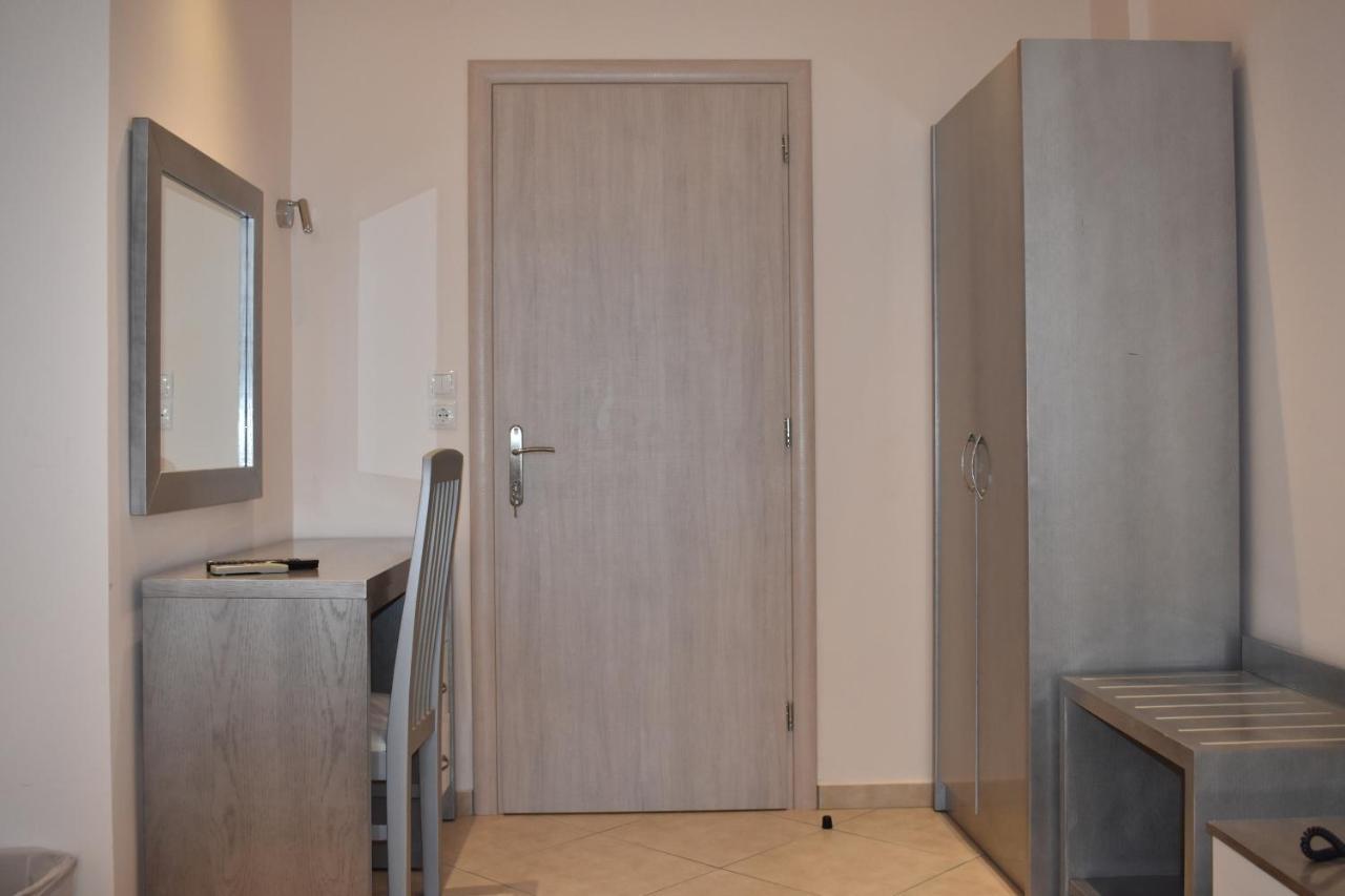 Marinis Boutique Rooms Nea Iraklitsa Zewnętrze zdjęcie