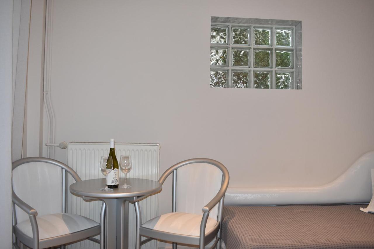 Marinis Boutique Rooms Nea Iraklitsa Zewnętrze zdjęcie