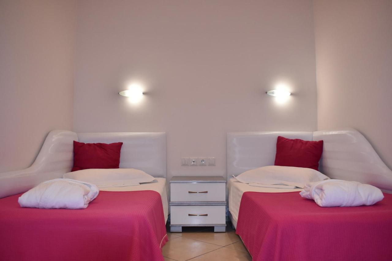 Marinis Boutique Rooms Nea Iraklitsa Zewnętrze zdjęcie