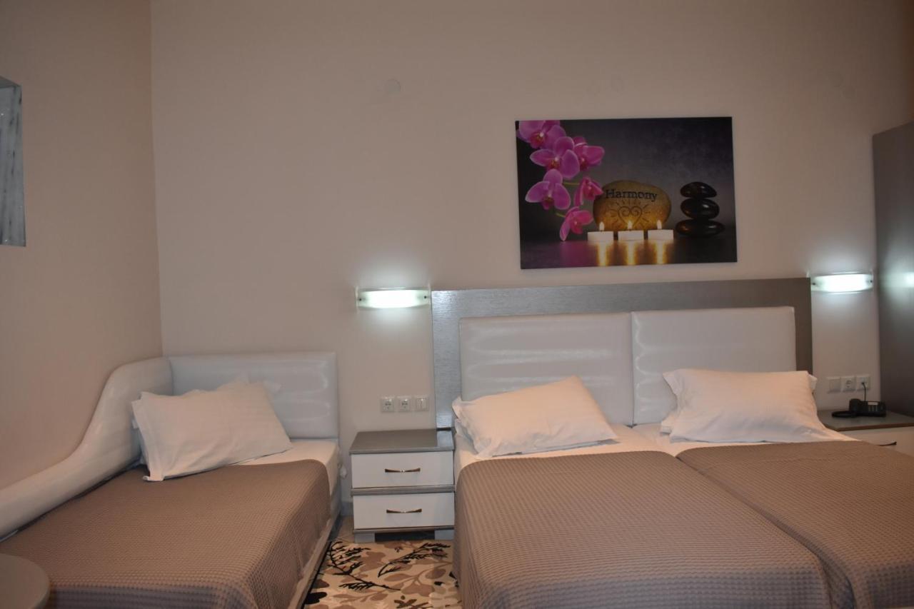 Marinis Boutique Rooms Nea Iraklitsa Zewnętrze zdjęcie