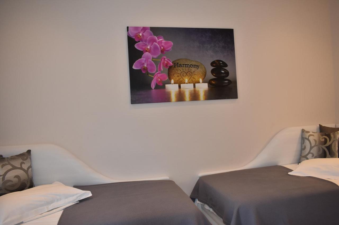 Marinis Boutique Rooms Nea Iraklitsa Zewnętrze zdjęcie