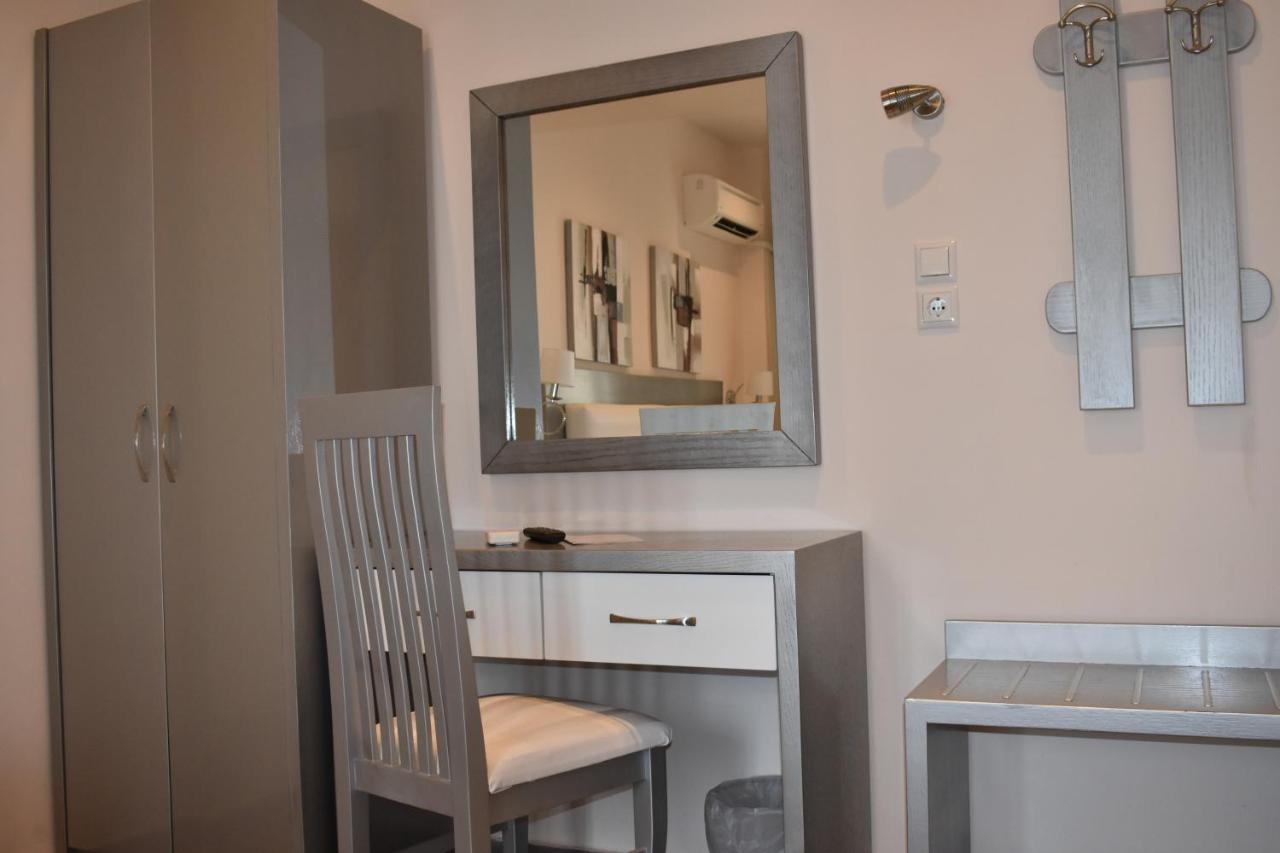 Marinis Boutique Rooms Nea Iraklitsa Zewnętrze zdjęcie