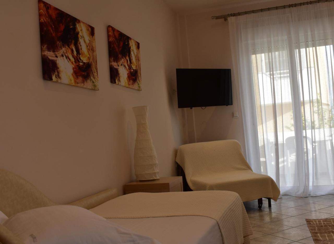 Marinis Boutique Rooms Nea Iraklitsa Zewnętrze zdjęcie